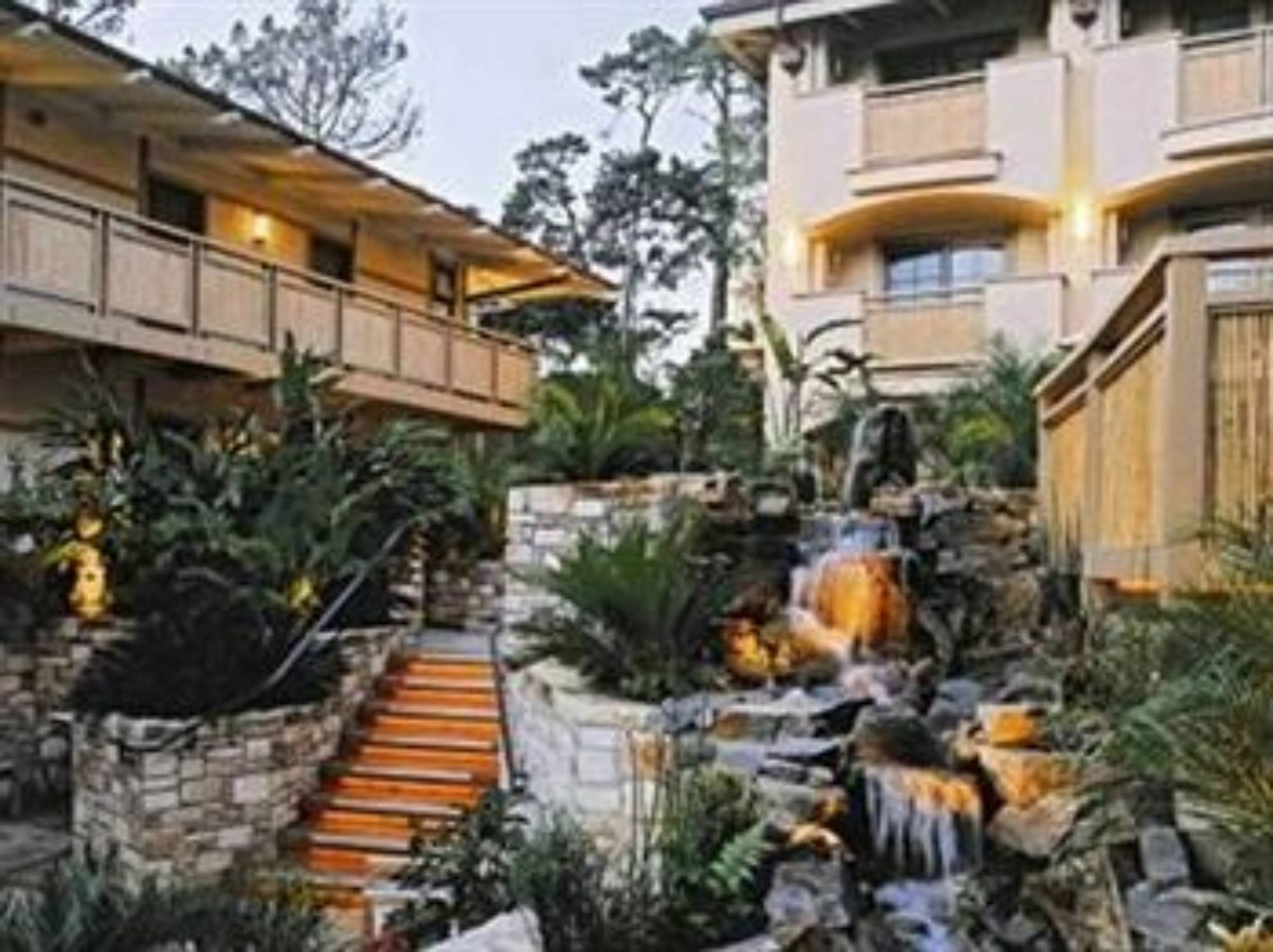 מלון Tradewinds Carmel מראה חיצוני תמונה